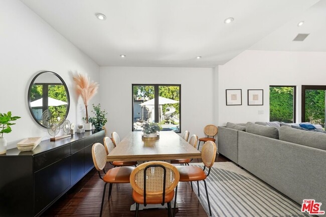 Building Photo - 13201 Bloomfield St