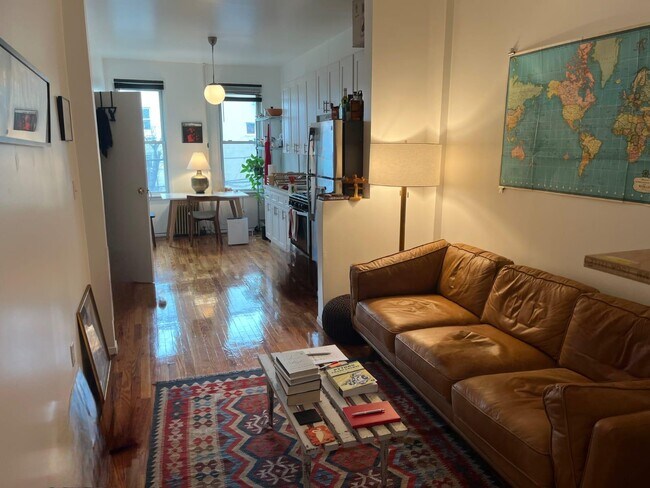 Building Photo - 151 Withers St