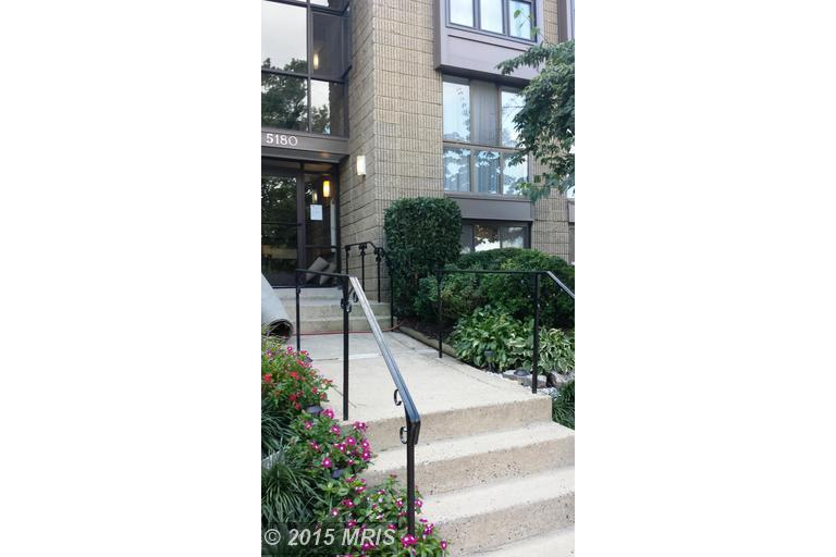 Building Photo - 5180 Maris Ave