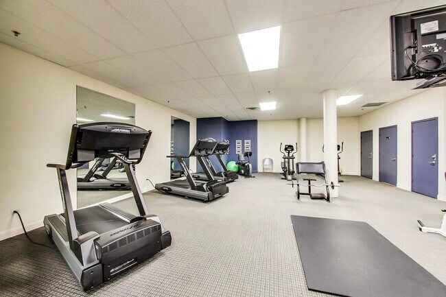 Building Photo - 1133 S Wabash Ave