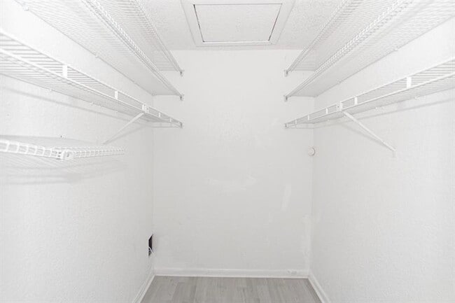Building Photo - 369 NW 36th Ave