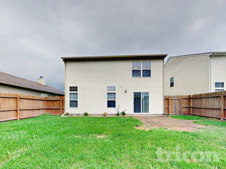 Building Photo - 10245 Cadogan Dr