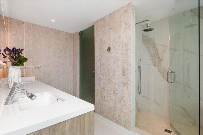 Building Photo - 1040 Biscayne Blvd