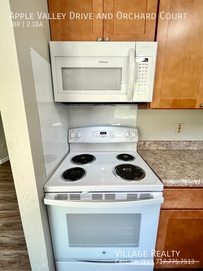 Building Photo - 710 Apple Valley Dr