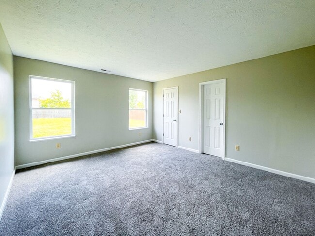 Building Photo - 4525 Golden Hinde Way