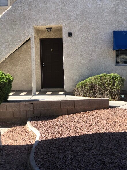 Building Photo - 5078 Spencer St