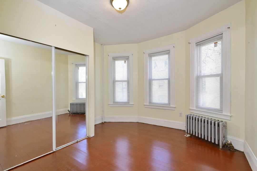 Building Photo - 63 Stanton St