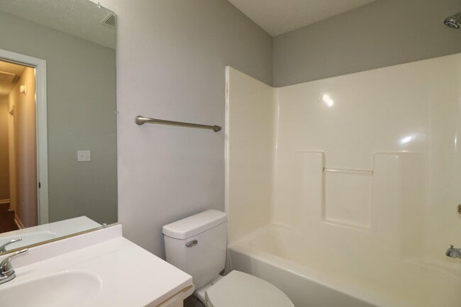 Building Photo - 625 Miles Rd