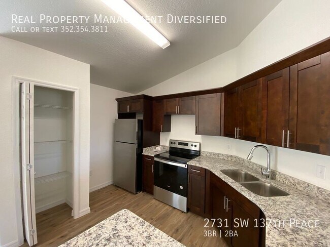 Building Photo - 2731 SW 137th Pl