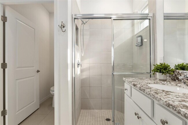 Building Photo - 3 Bedrooms | 2 Bathrooms | 2-Car Garage | Fully Fenced Yard