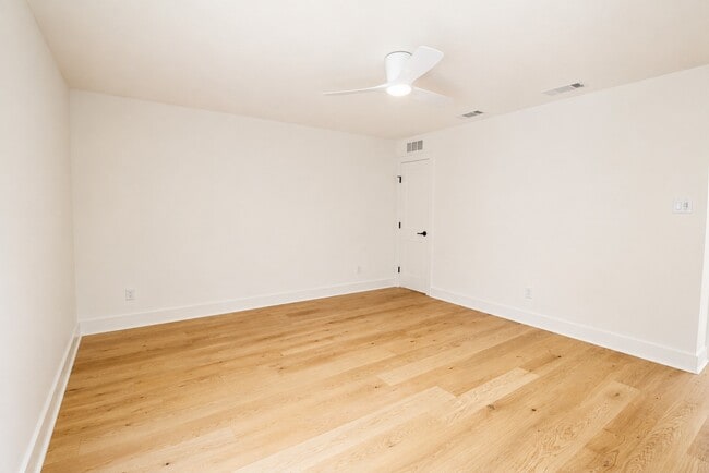 Building Photo - 15 Mallard Glen Pl