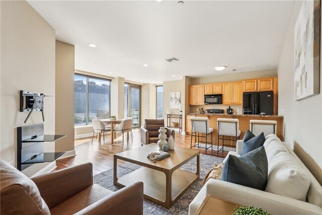 Building Photo - 151 Fort Pitt Blvd