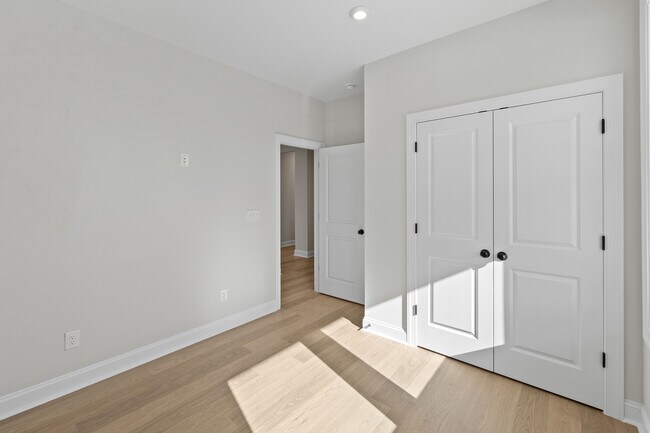 Building Photo - 253 Murray Grey Ln