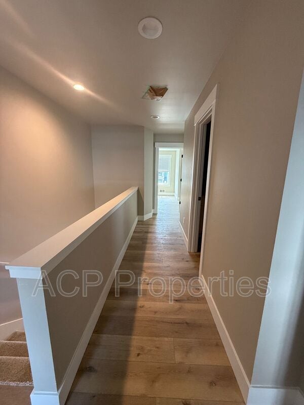 Building Photo - 2201 DeJong Dr
