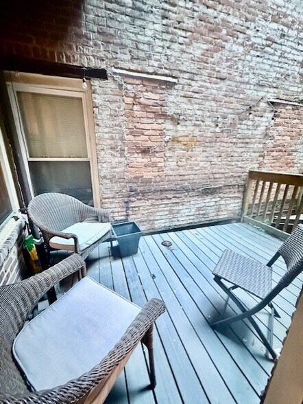 Building Photo - 97 Prince St