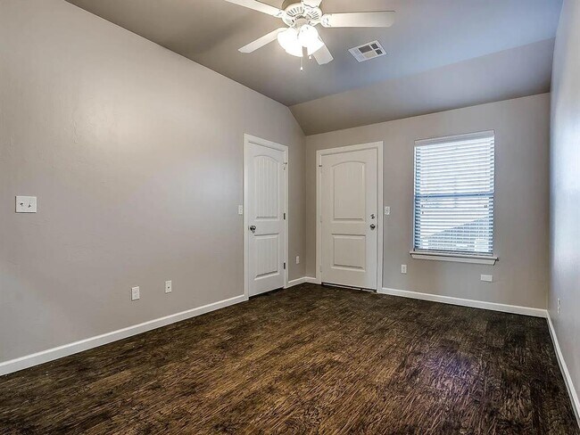 Building Photo - 4609 Castle Bay Cove