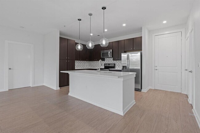 Building Photo - 1900 Barton Springs Rd