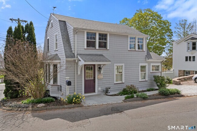 Building Photo - 218 Totoket Rd