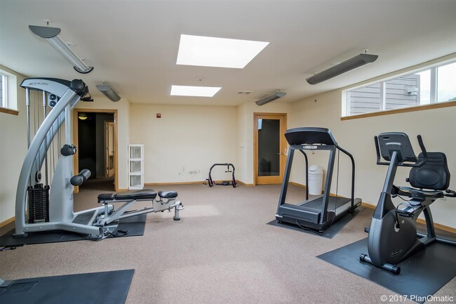 Fitness center - 8206 Starr Grass Dr