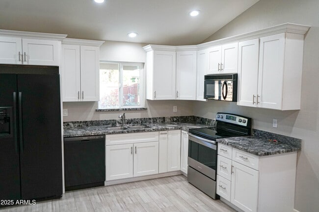 Building Photo - 5528 W Venus Way