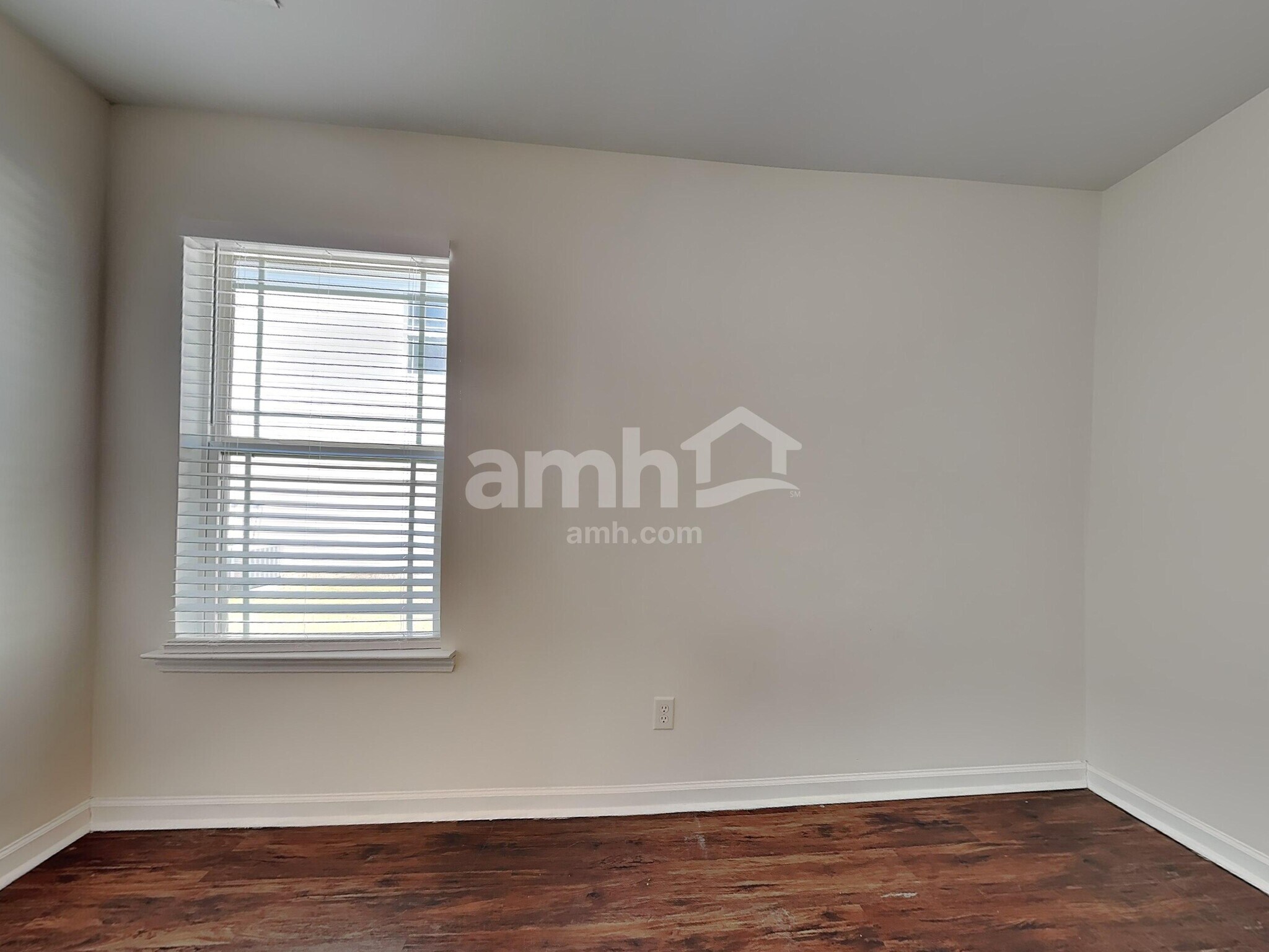 Building Photo - 132 Spring Lakes Dr