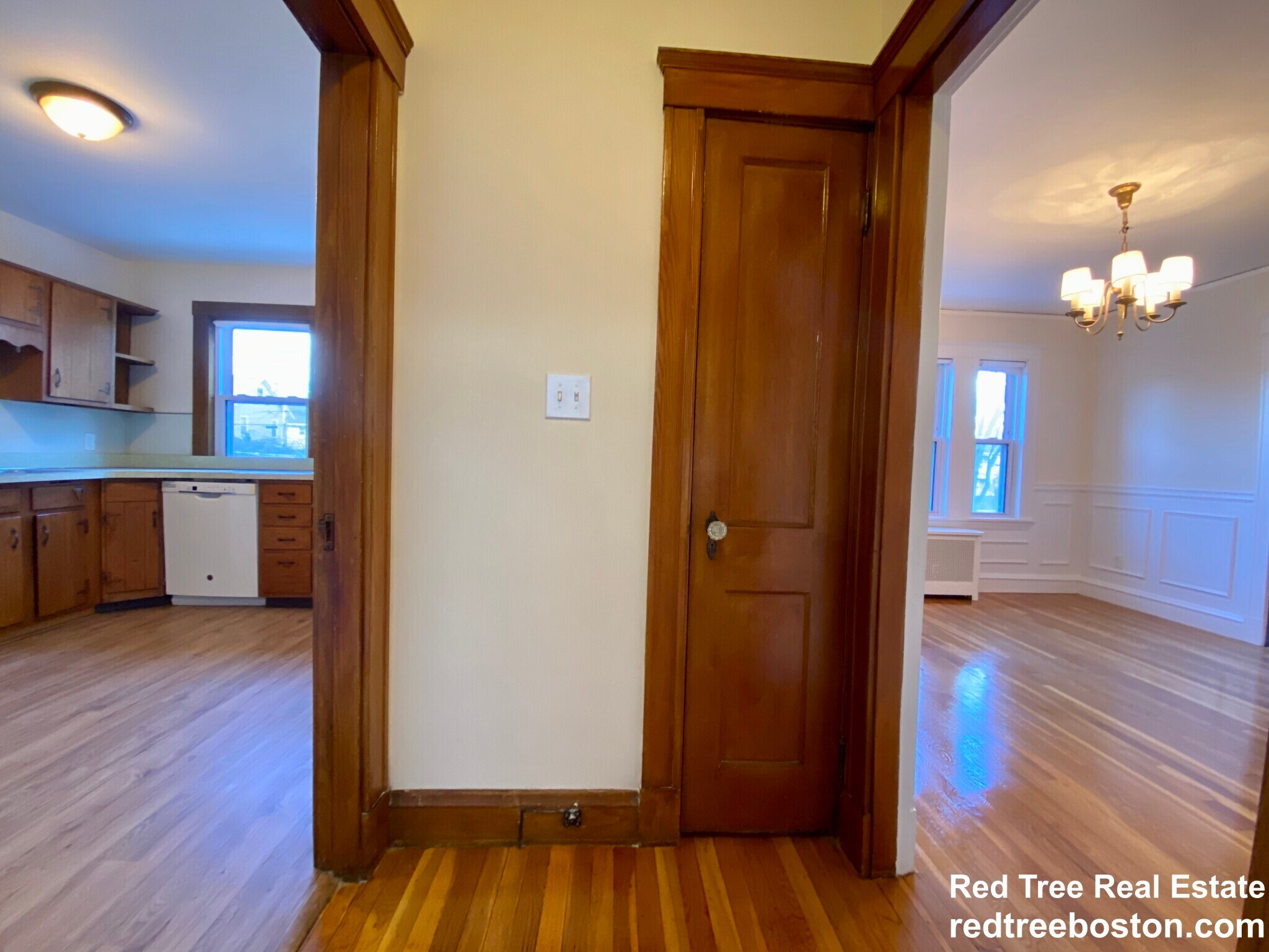 Building Photo - 11 Jonathan St