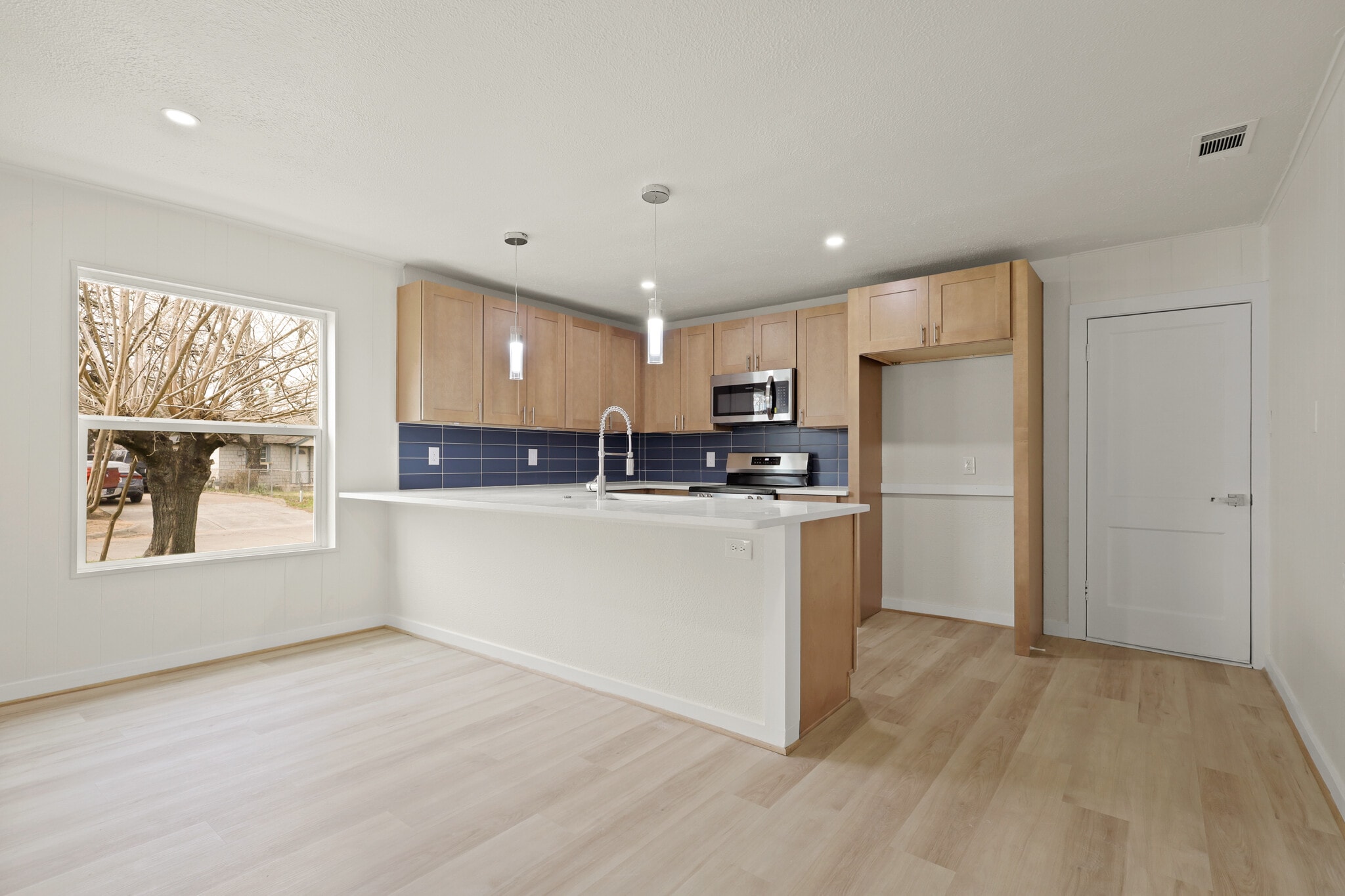 Building Photo - 2340 Harris Ln