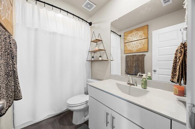 Building Photo - 2809 Stone Branch Dr