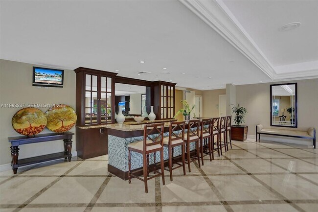 Building Photo - 20000 E Country Club Dr