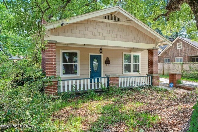 Building Photo - 4544 Royal Ave
