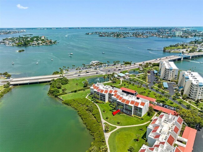 Building Photo - 7871 Sailboat Key Blvd S