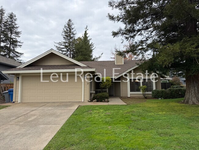 Primary Photo - 167 Stonington Way