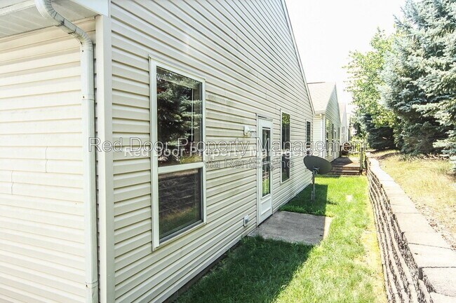 Building Photo - 12420 Brookline St
