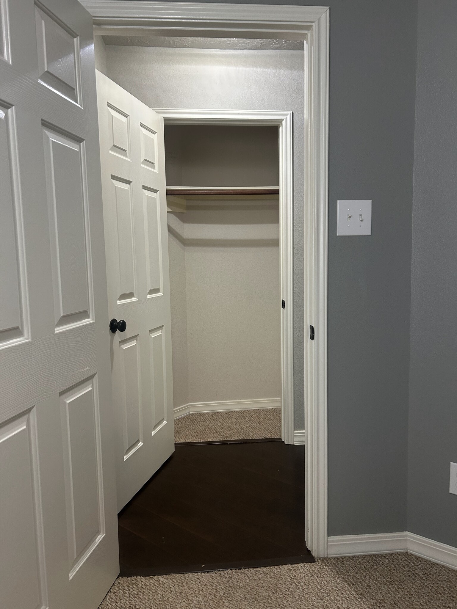 Building Photo - 3527 Pine Valley Dr