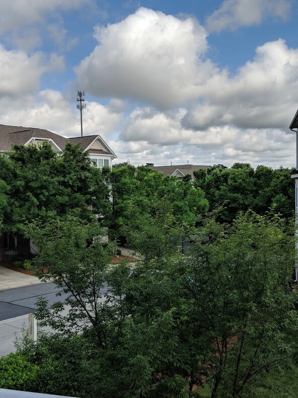 Building Photo - Skybrook Townhome with Garage