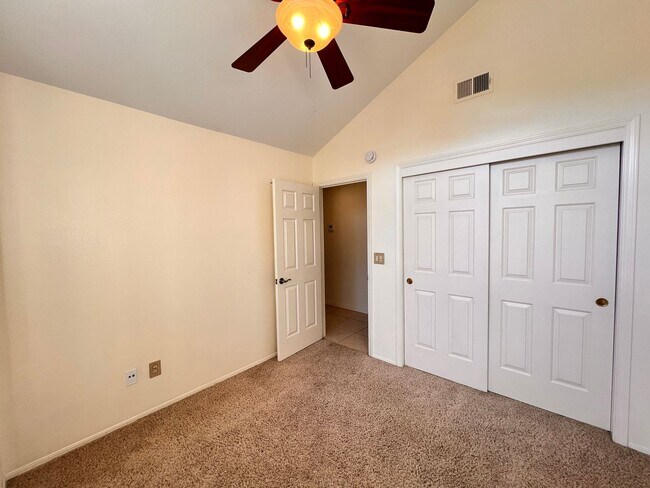 Building Photo - SOUTHWEST BAKERSFIELD