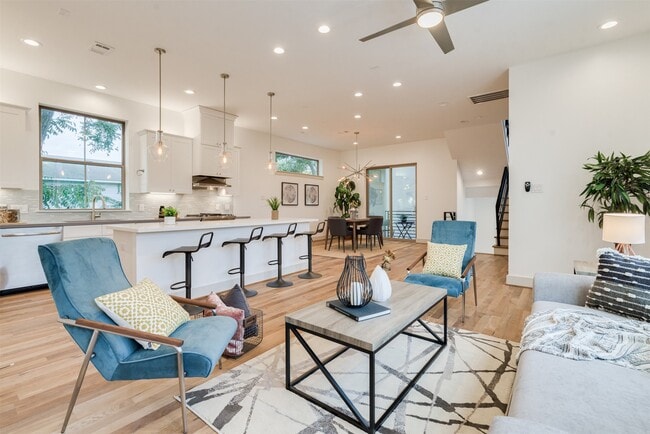 Building Photo - 1414 Wichman St