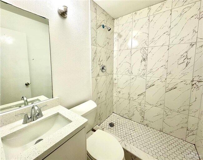 Building Photo - 13 Mile 17 1/2 Rd