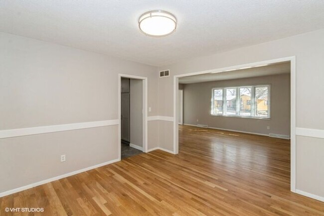 Building Photo - $3,000 | 5 Bedroom, 2.5 Bathroom House | N...