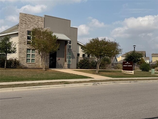 Building Photo - 8603 Cumbrae Ln