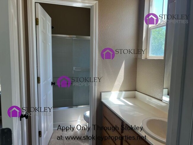 Building Photo - Stokley Properties Presents 123 Knights Bi...