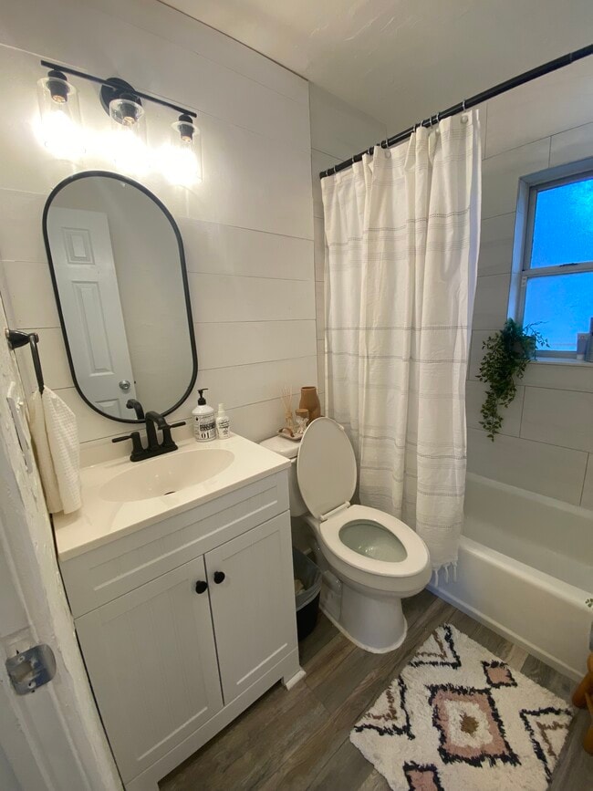 Building Photo - 5393 16th Ave N