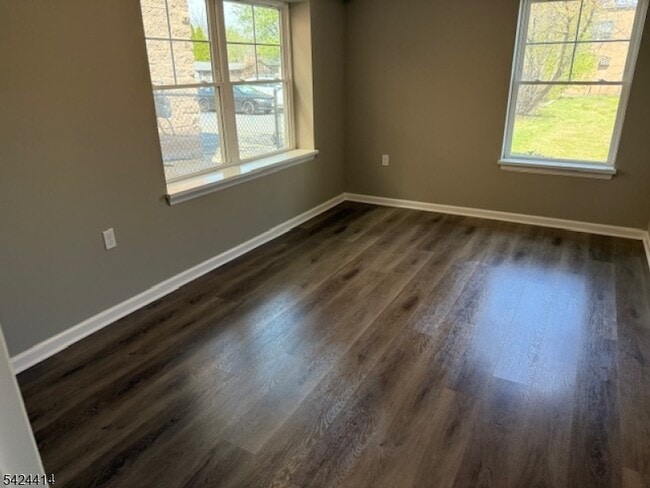 Building Photo - 237 Main St