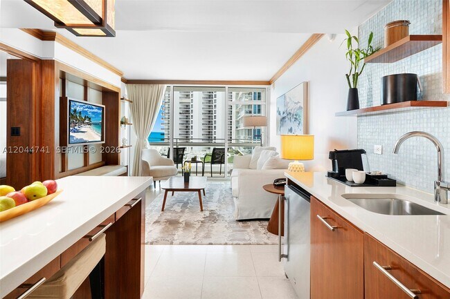 Building Photo - 6801 Collins Ave