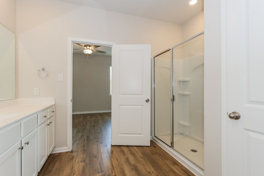 Building Photo - 15574 Caramel Spgs Dr