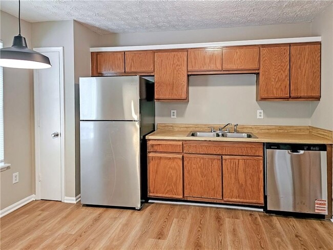 Building Photo - 7080 Greenbower Ln