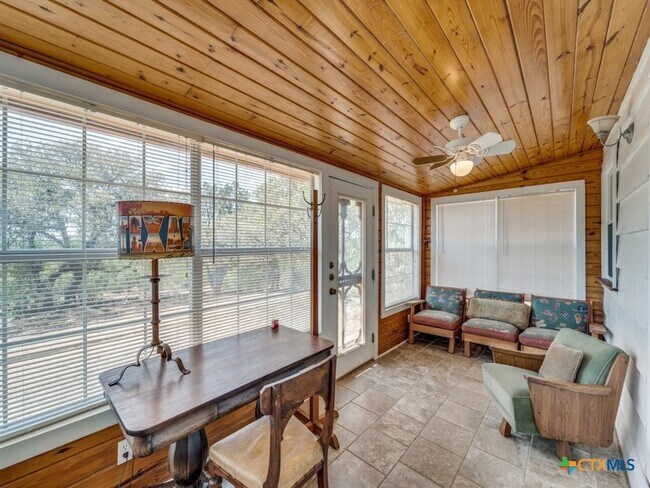 Building Photo - 1660 McIver