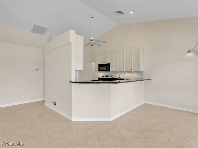 Building Photo - 3563 Kent Dr