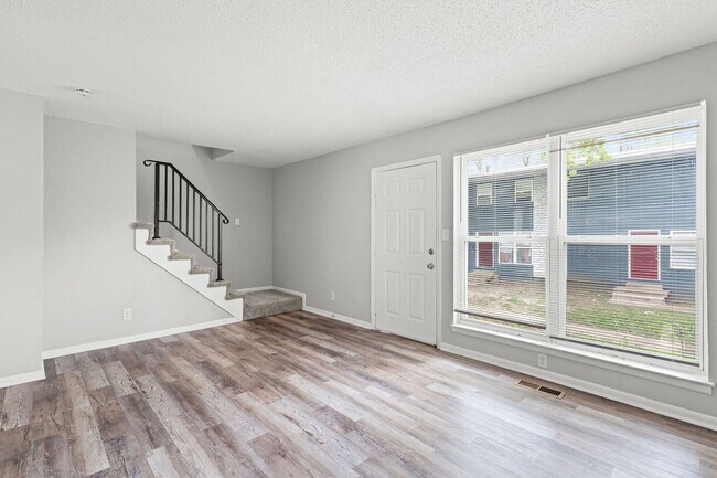 Building Photo - 2444 N 38th St