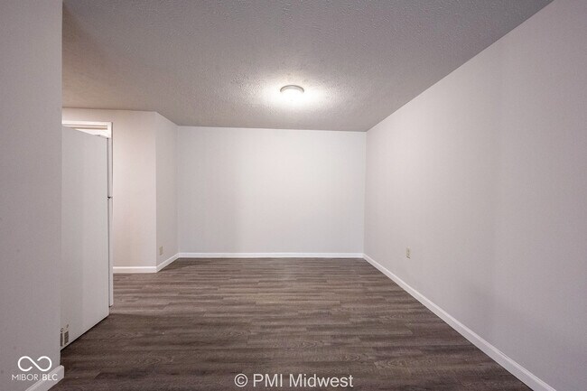 Building Photo - 3736 N Meridian St